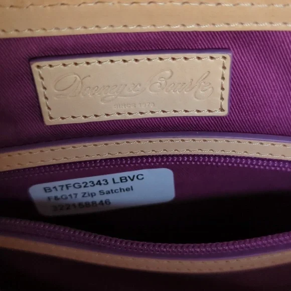 Dooney and Bourke Disney Epcot Flower and Garden NWT purse with straps Mickey - Picture 8 of 15